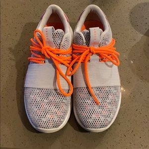 Under Armour Breathe Lace Shoes Sz 8 NEW